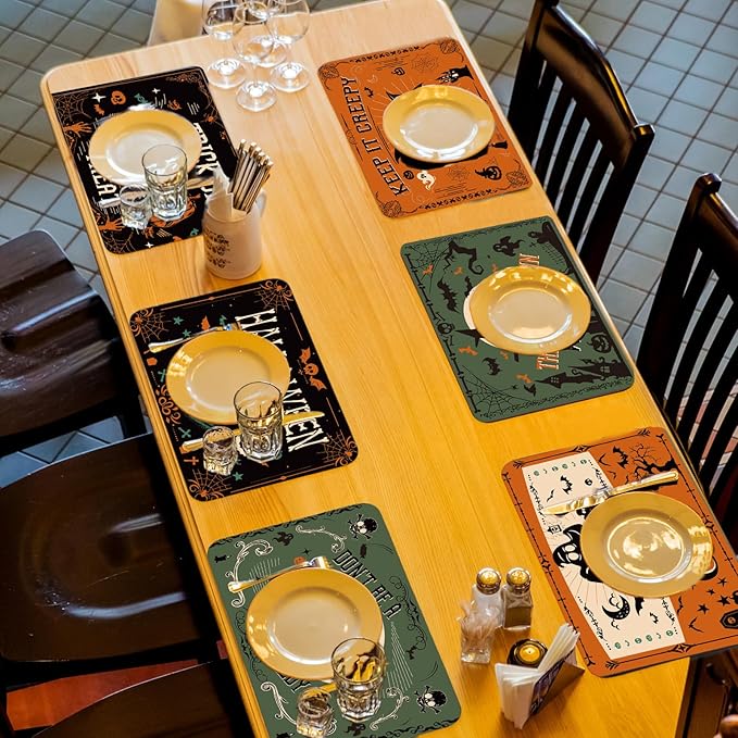 Halloween Placemats Set of 6 Gothic Bat Plastic Table Mats Pumpkin Witch Skull Ghost Halloween Place Mats Washable Vinyl Rustic Table Decoration for Indoor Outdoor Party Kitchen Dining-Ruum Studio Home