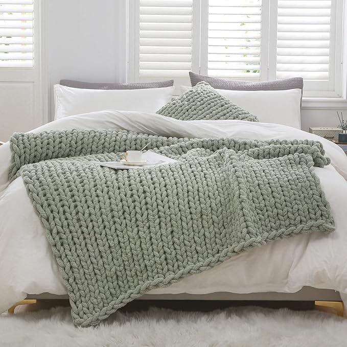 WESHIONGOO Chunky Knit Blanket Throw 50"×60" Knitted Throw Blankets for Couch Bed Fluffy Soft Blanket with Jumbo Chenille Yarn Thick 100% Handmade (Sage Green)-Ruum Studio Home
