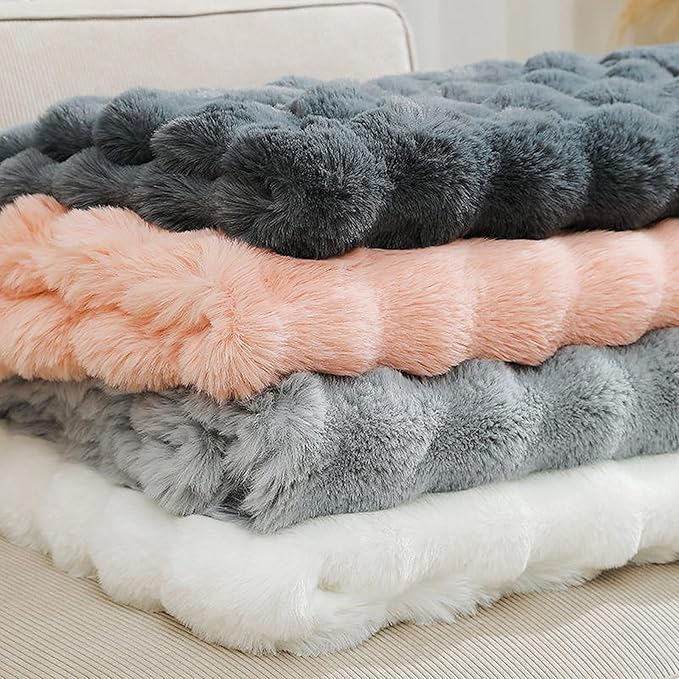 UKELER Ultra Soft Throw Blanket Grey Fluffy Blankets & Throws Faux Fur Blanket for Couch, Bed, Sofa Cozy Plush Warm Thick Velvet Blanket for Women, Men 50''x60''-Ruum Studio Home