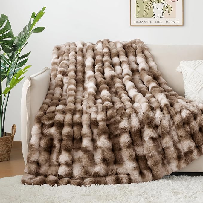 Touchat Luxury 1000GSM Faux Rabbit Fur Throw Blanket, Super Heavy Warm Cozy Brown Blankets for Couch Bed Sofa, Ruched Plush Fuzzy Elegant Soft Reversible Mink Blanket for Living Room Bedroom-Ruum Studio Home