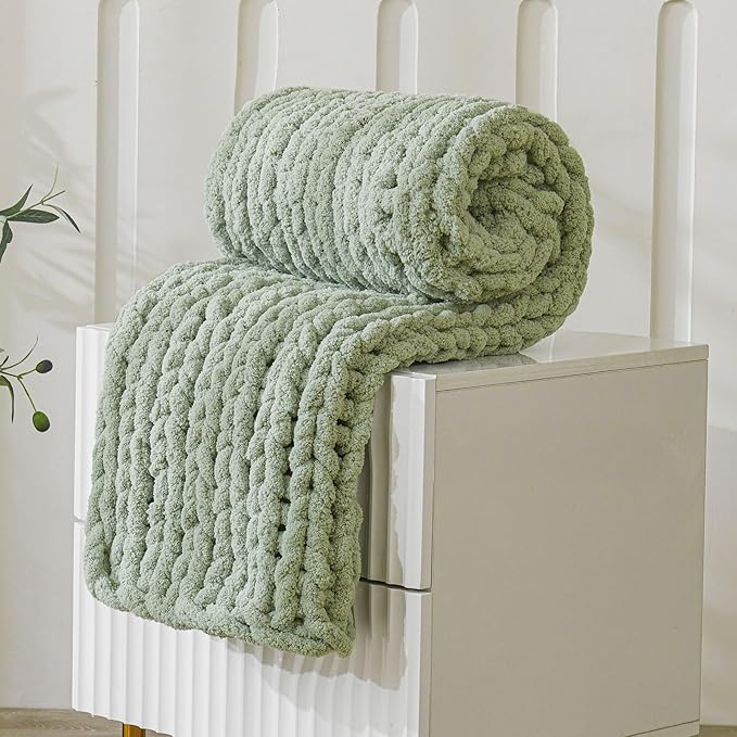 WESHIONGOO Chunky Knit Blanket Throw 40"×40" Knit Throw Blanket for Couch Bed Throw Blanket with Jumbo Chenille Yarn Thick 100% Handmade (Sage Green)-Ruum Studio Home
