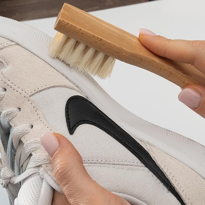 KONEX Laundry Brush - European Economy Laundry Brush for Stains on Clothes, Incredible Stain Remover with Sturdy Bristles, Convenient Handheld Design for Effortless Cleaning-Ruum Studio Home