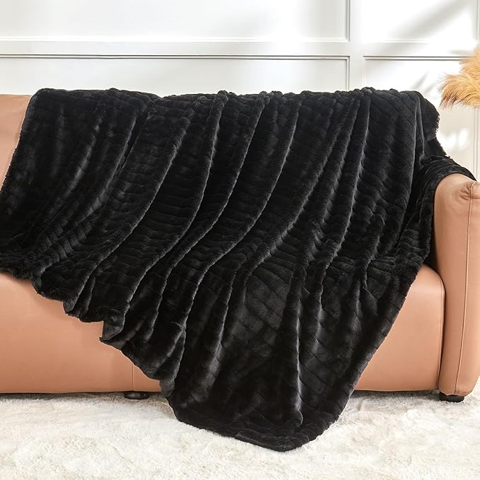 BEDELITE Faux Fur Throw Blanket for Couch, Soft and Cozy 3D Ribbed Fluffy Blanket, Thick Warm Plush Fuzzy Faux Rabbit Fur Blanket for Women Gift (Black, 50"x 60")-Ruum Studio Home