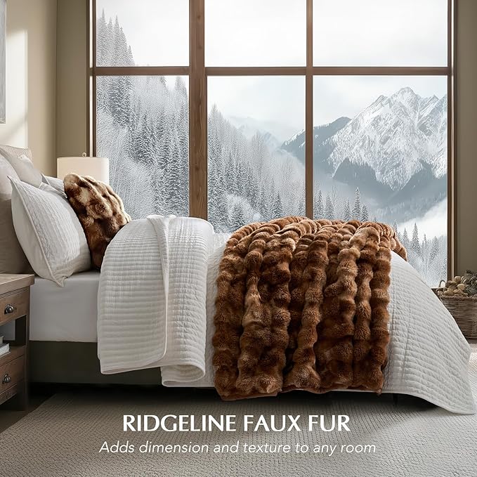EVERGRACE Ultra Soft Luxury Fluffy Ridgeline Faux Rabbit Fur Throw Blanket, Thick Warm Bubble Throw for Bed, Cozy Plush Reversible Blankets for Couch, Chair, Sofa, Lion Caramel, 50x60 Inches, 870 GSM-Ruum Studio Home
