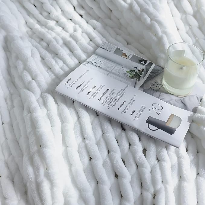 Maetoow Chenille Chunky Knit Blanket Throw （60×80 Inch）, Handmade Warm & Cozy Blanket Couch, Bed, Home Decor, Soft Breathable Fleece Banket, Christmas Thick and Giant Yarn Throws，White-Ruum Studio Home