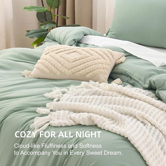Litanika California King Comforter Set Sage Green - 3 Pieces Cal King Lightweight Solid Bed Comforter, Oversized Fluffy Down Alternative Comforter Quilt Blanket Bedding Set-Ruum Studio Home