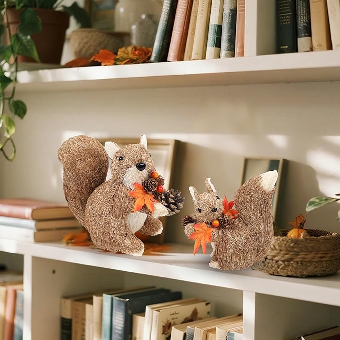 winemana Set of 2 Fall Table Decor-Squirrels with Leaves Pine Cones Thanksgiving Home Decorations Indoor Sisal Figurines, Cozy Fall Office Harvest Centerpiece Christmas Kitchen Décor-Ruum Studio Home