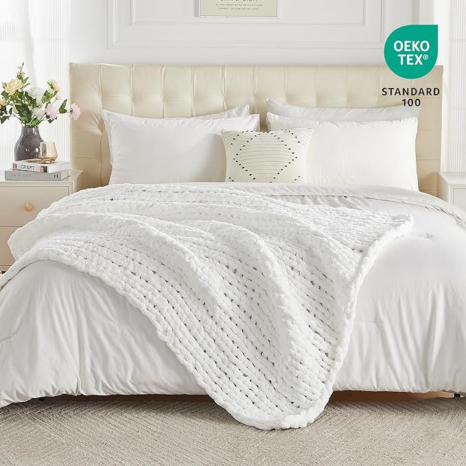 Carriediosa Chunky Knit Throw Blanket 60" X 80" Twin, 100% Hand Made Large Chenille Loop Yarn Soft Fluffy Throws for Couch Sofa Bed, Big Crochet Cozy Heavy Thick Cable Woven Blankets, Snow White-Ruum Studio Home