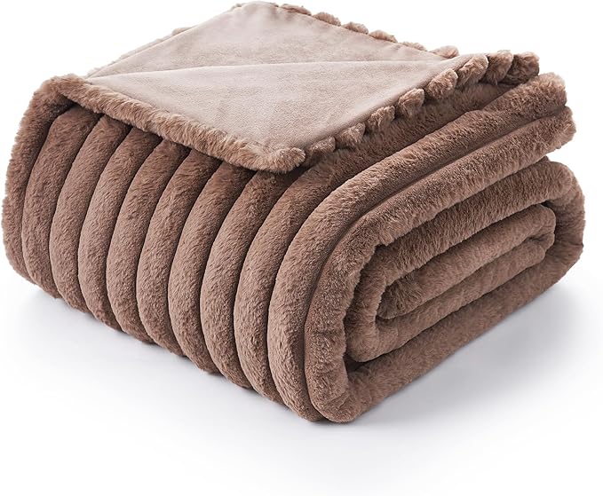 Amélie Home Faux Fur Throw Blanket for Couch, Cozy Fuzzy Fluffy Fur Luxurious Soft Striped Plush Gift Blankets for Family Sofa Chair Bed Living Room Bedroom, 55"x70", Light Coffee-Ruum Studio Home