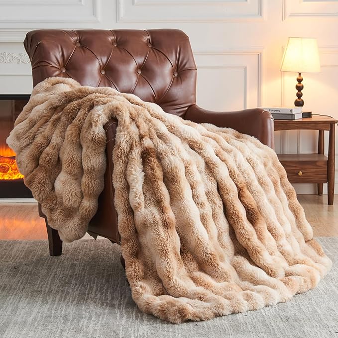 NEWCOSPLAY Faux Fur Twin Blanket Tie-dye Beige Luxury Fluffy Thick Warm Bubble Blanket for Couch Sofa Bed 700GSM (Tie-dye Beige, Twin(60"x80"))-Ruum Studio Home