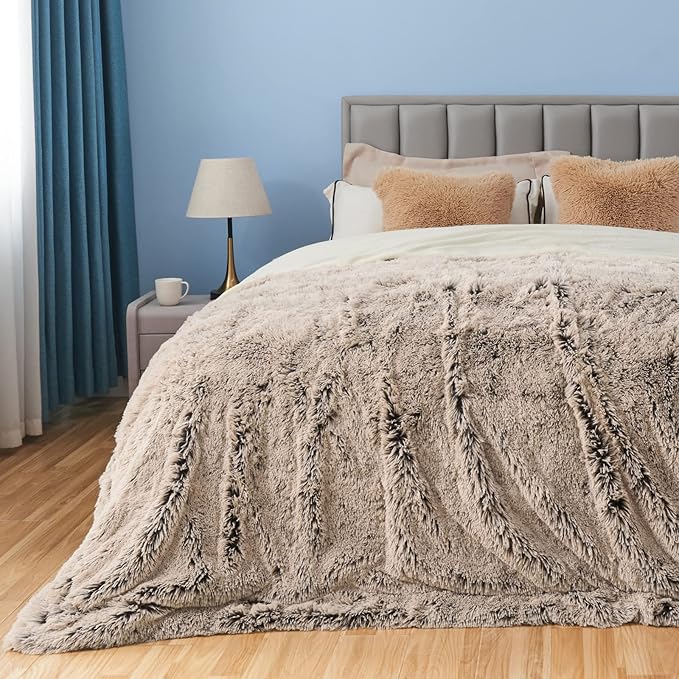 GONAAP Fuzzy Faux Fur Throw Blanket Queen Size Frosty Brown Super Soft Cozy Plush Fuzzy Shaggy Blanket for Couch Sofa Bed (Frosty Brown, Queen(90"x90"))-Ruum Studio Home