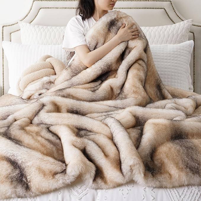 BATTILO HOME Luxury Faux Fur Throw Blanket, Soft Cozy Mink Fur Blanket for Couch, Sofa, Chair, Bed, Thick Warm Fall Fur Throw Blankets, 50"x60"-Ruum Studio Home