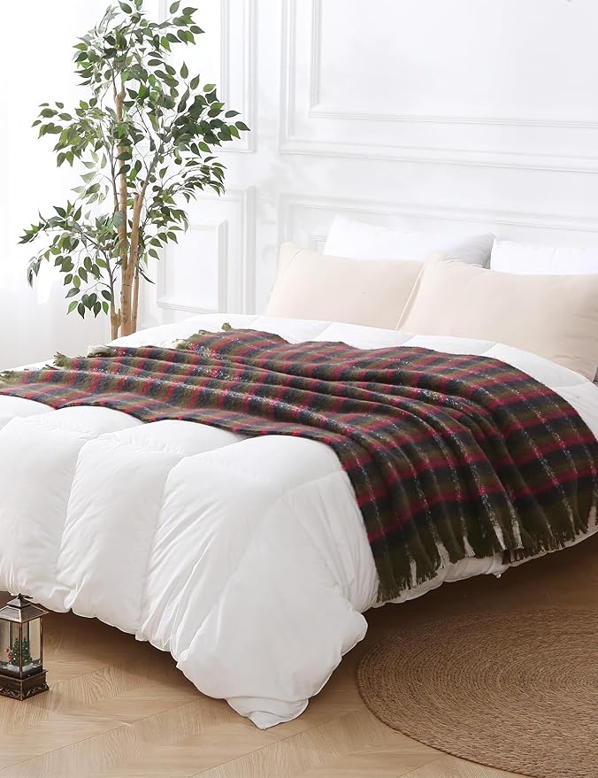 ZonLi Christmas Plaid Throw Blanket, 50" x 60" Christmas Decorative Blankets, Decorative Vintage Throws with Tassel for Couch, Bed, Sofa, Chair, Outdoor, Cozy Warm Lightweight Farmhouse Blankets-Ruum Studio Home