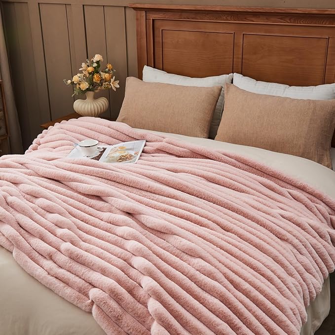 NEWCOSPLAY Faux Fur Throw Blanket Pink 3D Ribbed Plush Thick Warm Blanket for Couch Sofa Bed 850GSM (Pink Ribbed, Throw(50"x60"))-Ruum Studio Home