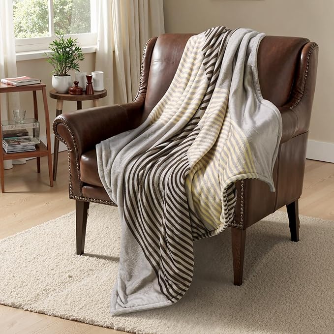 Lahome Brown Fleece Throw Blanket for Couch Double-Color Rainbow Fluffy Warm Cozy Bed Blanket Soft Fuzzy Modern Throw Blankets for Sofa Home Decor, Brown 50''x60''-Ruum Studio Home