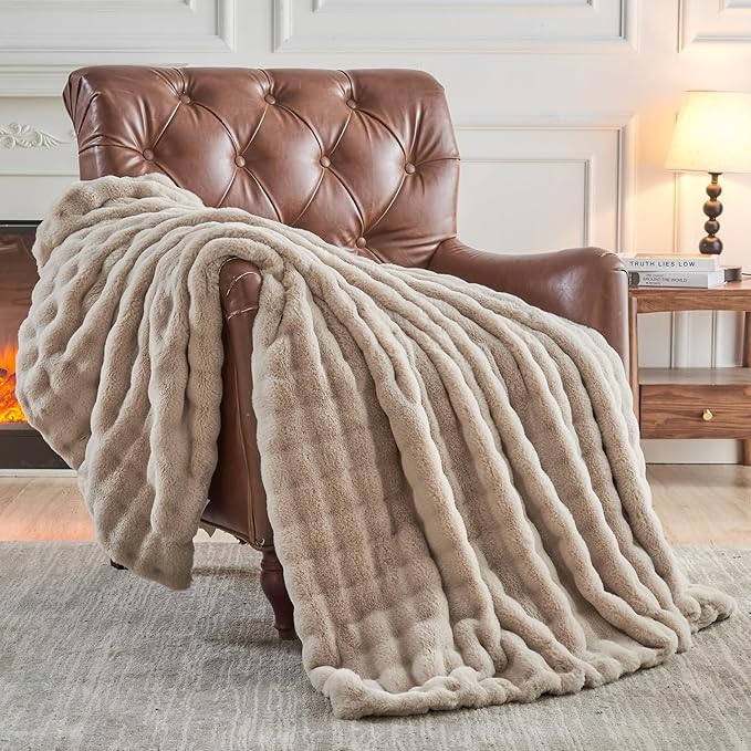 NEWCOSPLAY Faux Fur Twin Blanket Linen Bubble Blanket Thick Warm Soft for Couch Sofa Bed 550GSM (Linen, Twin(60"x80"))-Ruum Studio Home