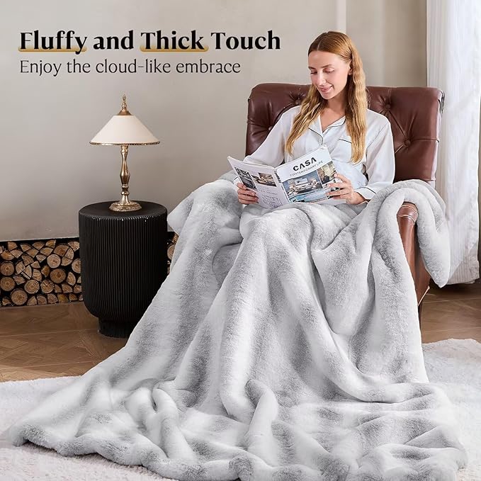 Luxury Faux Fur Blanket - Soft Warm Plush Blankets for Couch Sofa Bed, Fluffy Thick Throws for Bedroom, Office, Living Room, Decorative Reversible, Not Easy to shed - 70"x90", Grey/White-Ruum Studio Home