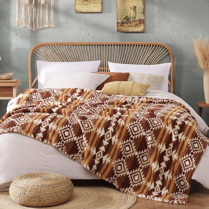 CASAAGUSTO Boho Sherpa Throw Blanket, Aztec, Ultra Soft, Warm, Cozy, Plush, Thick Fleece Bohemian Throw Blanket for Couch, Bed, Sofa (Terracotta 50 * 60 Inch)-Ruum Studio Home
