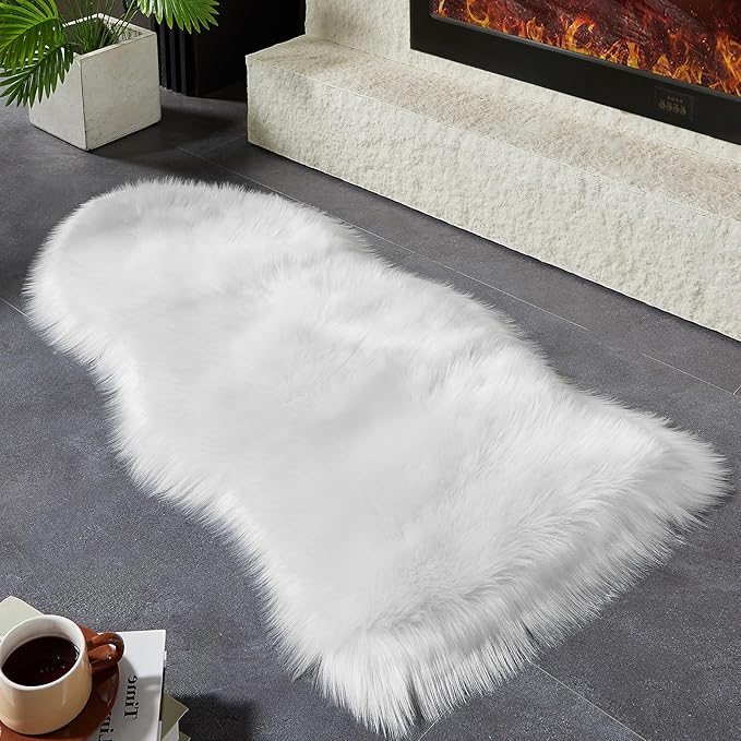 AMTOVO Faux Fur Rug, White Area Rug, Fluffy Sheepskin Rug, Fuzzy Ultra Soft 2 x 4 ft Shag Rugs for Bedroom Sofa Throw Cushion Room Decor, Sheepskin-Ruum Studio Home