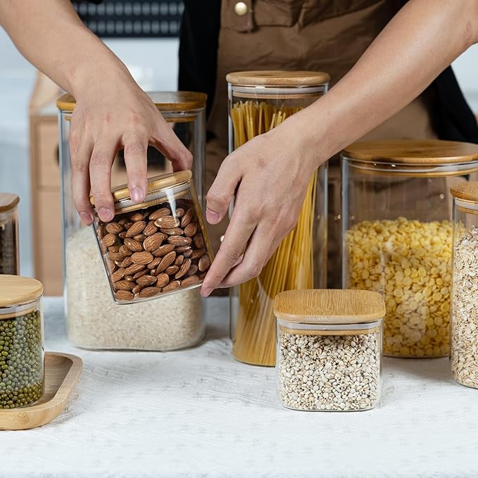 22oz Airtight Square Spice Containers with Bamboo Lid Set of 6 (650ml) Kitchen Pantry Organization Jar Stackable Spice Jar, for Sugar, Tea, Cookies and Coffee beans (‎with Black Lable)-Ruum Studio Home