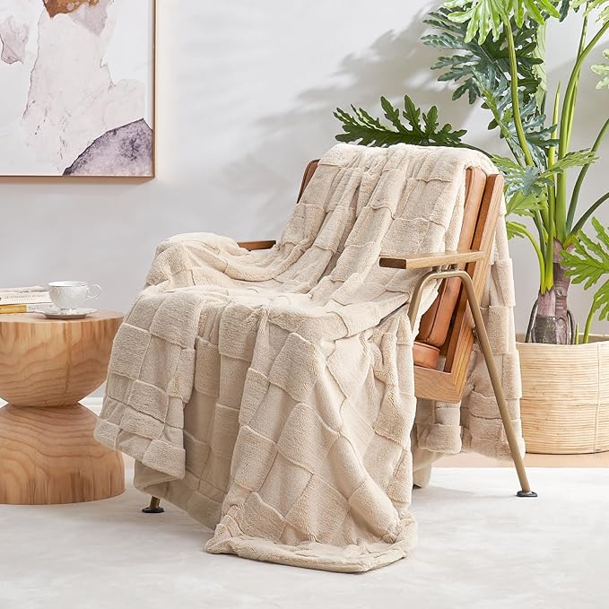 Cozy Bliss Tan Checkered Faux Rabbit Fur Throw Blanket, Soft Fuzzy Fluffy Minky Furry Blankets for Couch, Bed (50 * 60 Inches Beige)-Ruum Studio Home