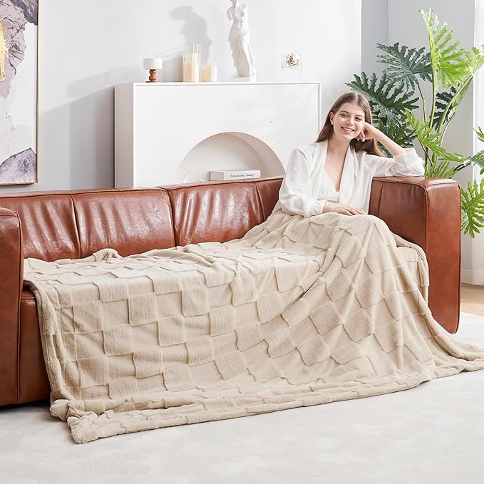 Cozy Bliss Tan Checkered Large Faux Rabbit Fur Twin Bed Blanket, Soft Fuzzy Fluffy Minky Furry Blankets for Couch, Bed, Adults (60 * 80 Inches Beige)-Ruum Studio Home