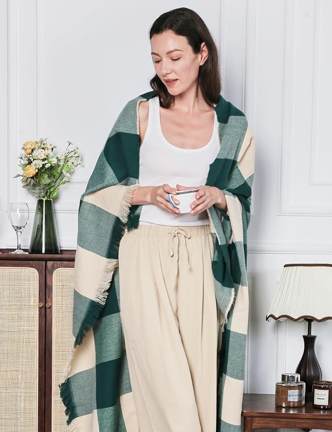 ZonLi Green Checkered Throw Blanket, 50" x 60" Christmas Decorative Blankets, Decorative Vintage Throws with Tassel for Couch, Bed, Sofa, Chair, Outdoor, Cozy Warm Lightweight Farmhouse Blankets-Ruum Studio Home