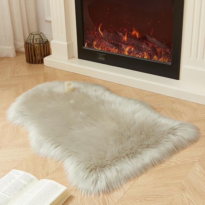 AMTOVO Faux Fur Rug, Light Grey Small Area Rug, Fluffy Sheepskin Rug, Fuzzy Ultra Soft 2 x 3 ft Shag Rugs for Bedroom Sofa Throw Cushion Room Decor, Sheepskin-Ruum Studio Home