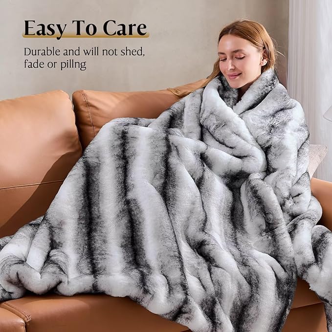Luxury Faux Fur Blanket - Soft Warm Plush Blankets for Couch Sofa Bed, Fluffy Thick Throws for Bedroom, Office, Living Room, Decorative Reversible, Not Easy to shed- 50"x60", Black/White-Ruum Studio Home