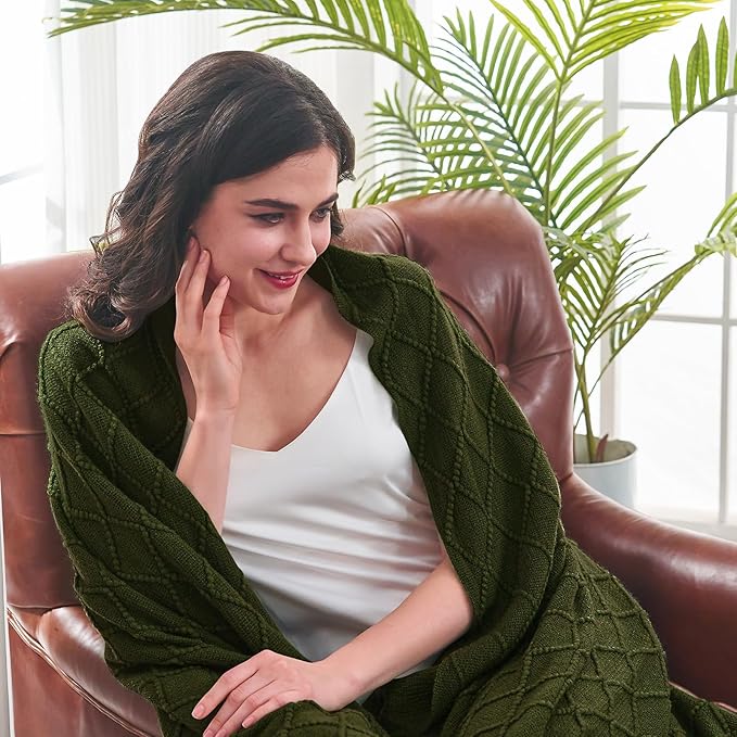 inhand Knitted Throw Blankets for Couch and Bed, Soft Cozy Knit Blanket with Tassel, Dark Green Lightweight Decorative Blankets and Throws, Farmhouse Warm Woven Blanket for Men and Women, 60"x80"-Ruum Studio Home