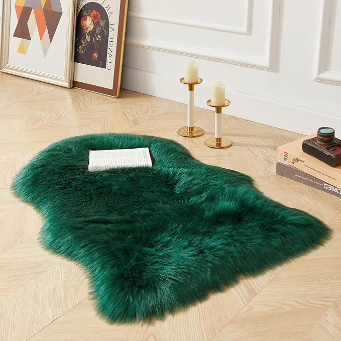 AMTOVO Faux Fur Rug, Dark Green Small Area Rug, Fluffy Sheepskin Rug, Fuzzy Ultra Soft 2 x 3 ft Shag Rugs for Bedroom Sofa Throw Cushion Room Decor, Sheepskin-Ruum Studio Home