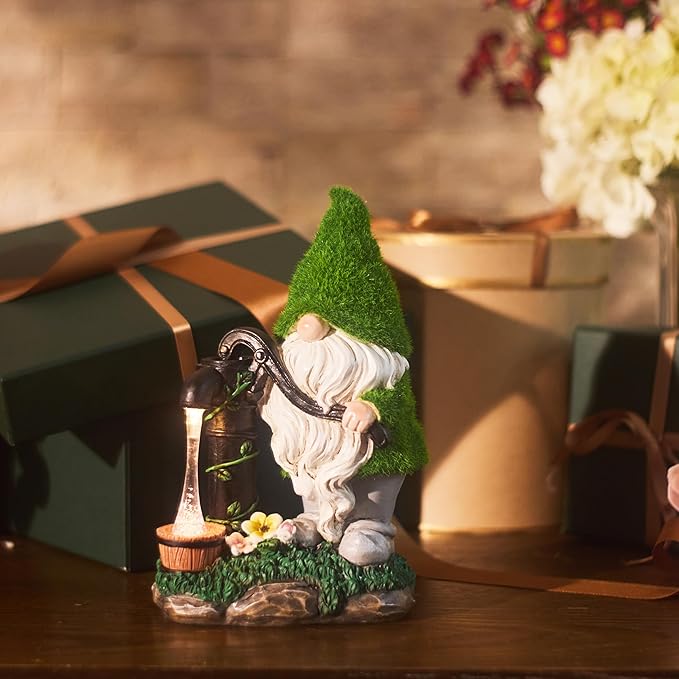 TERESA'S COLLECTIONS Garden Gnomes Decor with Solar Lights, Fathers Gifts, Green Outdoor Resin Decorations for Porch Patio, Gnome Ornaments for Dad and Mom，9"-Ruum Studio Home