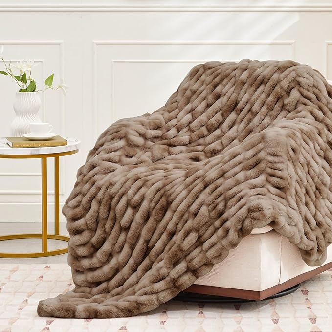 Ultra Soft Luxury Faux Fur Throw Blanket for Counch,Fuzzy Fluffy Plush Warm Cozy Elegant Wrinkled Blanket for Sofa Bedroom Living Room,（50"x60",Tie-dye Coffee）-Ruum Studio Home