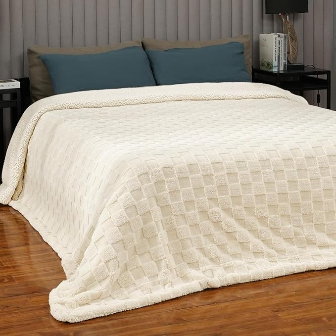 Pawque Super Soft Cozy Throw Blanket King Size for Couch Bed, Fluffy Sherpa Fleece Reversible Thick Warm Fuzzy Blanket for All-Season, 3D Checkered Jacquard Decorative Blankets, Cream White, 108"x90"-Ruum Studio Home