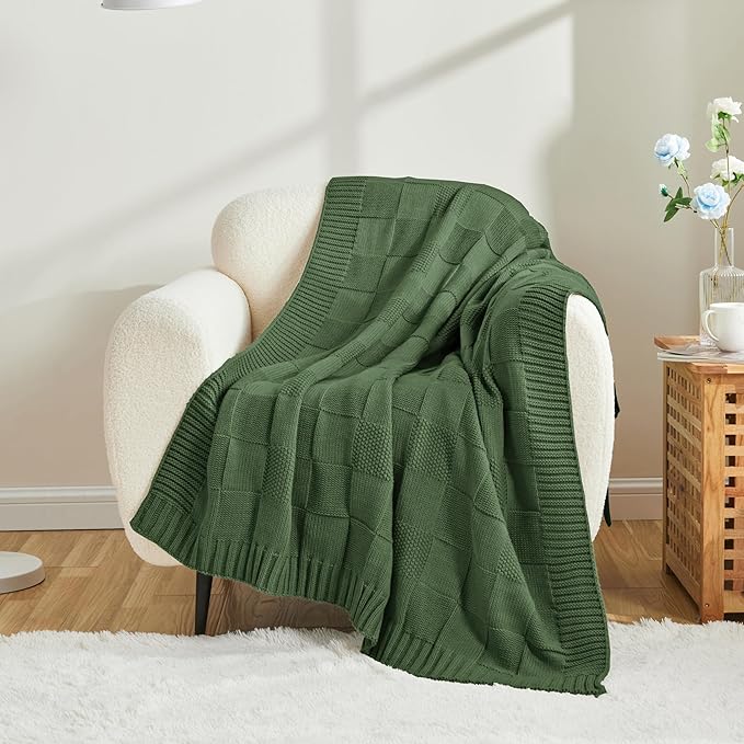 CozeCube Knit Throw Blanket,Christmas Green Checkered Bedroom Blanket for Couch,Soft Cozy Warm Knitted Blanket for Bed Sofa Living Room,Decorative Spring Fall Throw Blanket 60"X80",Christmas Green-Ruum Studio Home