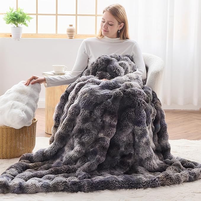 NEWCOSPLAY Faux Fur Throw Blanket Tie-dye Grey Luxury Fluffy Thick Warm Bubble Blanket for Couch Sofa Bed 700GSM (Tie-dye Grey, Throw(50"x60"))-Ruum Studio Home