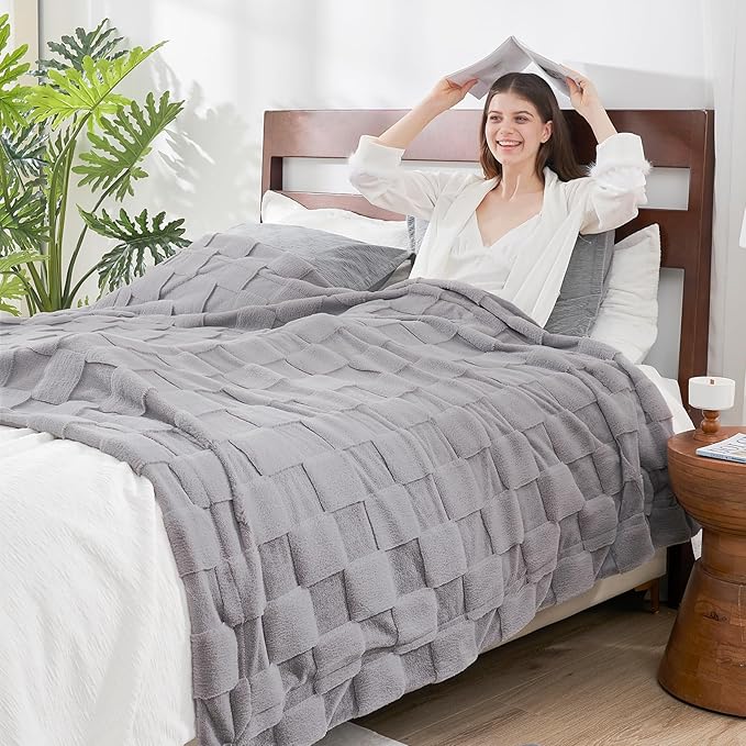Cozy Bliss Checkered Large Faux Rabbit Fur Grey Twin Bed Blanket, Soft Fuzzy Fluffy Minky Furry Blankets for Couch, Bed, Adults (60 * 80 Inches Light Grey)-Ruum Studio Home