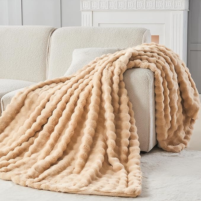 NEWCOSPLAY Faux Fur Throw Blanket Brown Bubble Blanket Thick Warm Soft for Couch Sofa Bed 550GSM (Brown, Throw(50"x60"))-Ruum Studio Home