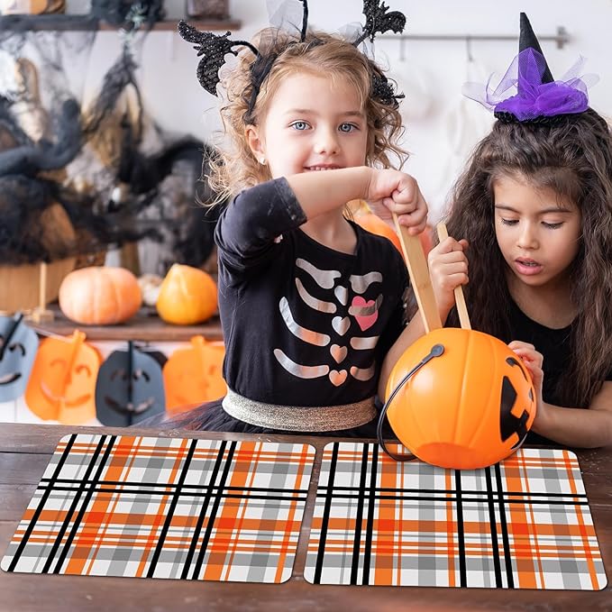 Fall Placemats Set of 6 Fall Orange Black Buffalo Plaid Plastic Table Mats Autumn Thanksgiving Place Mats Halloween Seasonal Table Decoration for Indoor Outdoor Party Kitchen Dining-Ruum Studio Home