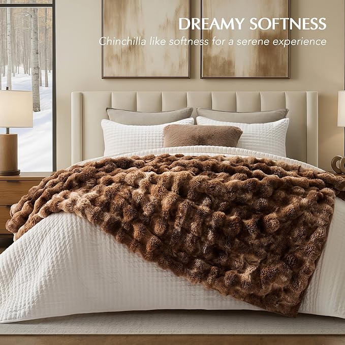 EVERGRACE Ultra Soft Luxury Fluffy Ridgeline Faux Rabbit Fur Throw Blanket, Thick Warm Bubble Throw for Bed, Cozy Plush Reversible Blankets for Couch, Chair, Sofa, Lion Caramel, 50x60 Inches, 870 GSM-Ruum Studio Home