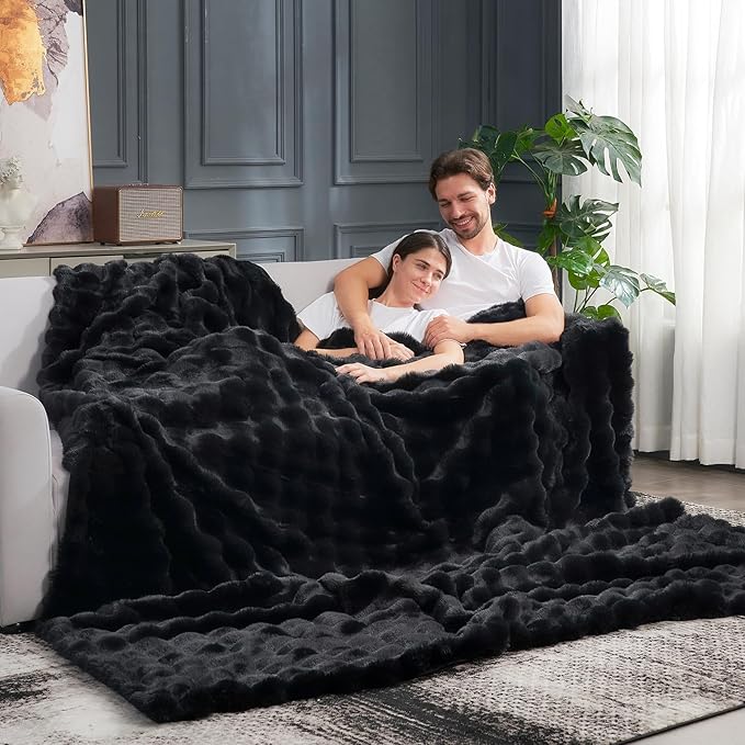 Cozy Bliss Faux Fur Throw Blanket for Couch, Fuzzy Soft Plush Thick Bubble Blanket for Sofa Bedroom Living Room, 108 * 90 Inches Black-Ruum Studio Home
