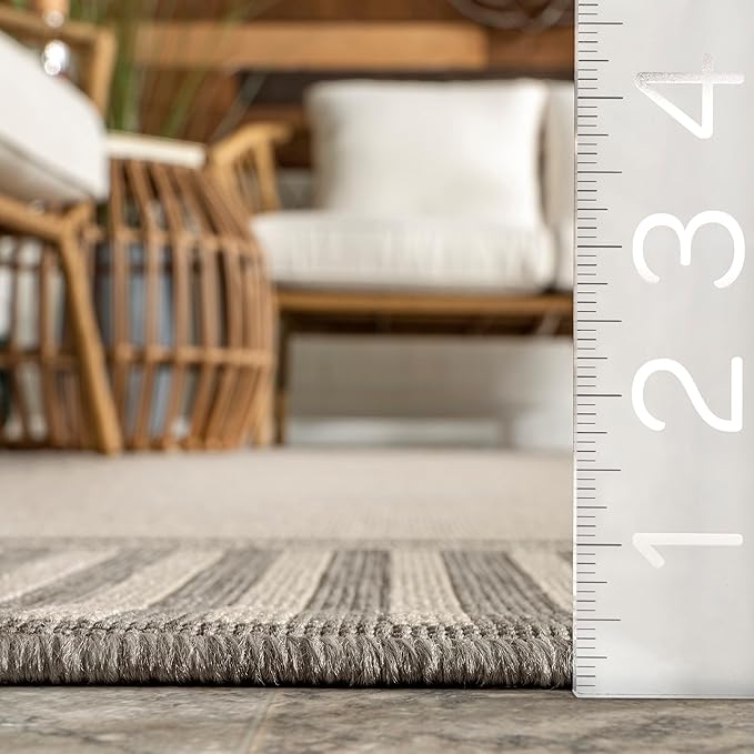 nuLOOM 4' x 6' Outdoor Area Rug, Casual Design with Striped Border, Stain Resistant, Highly Durable, for Patio, Balcony, Bedroom, Living Room, Dining Room, Bathroom, Light Grey-Ruum Studio Home