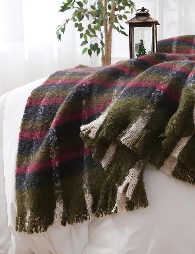 ZonLi Christmas Plaid Throw Blanket, 50" x 60" Christmas Decorative Blankets, Decorative Vintage Throws with Tassel for Couch, Bed, Sofa, Chair, Outdoor, Cozy Warm Lightweight Farmhouse Blankets-Ruum Studio Home