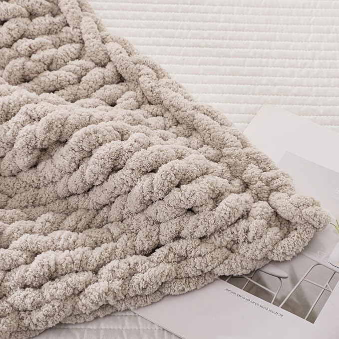 WESHIONGOO Chunky Knit Blanket Throw 40"×40" Knitted Throw Blankets for Couch Bed Fluffy Soft Blanket with Jumbo Chenille Yarn Thick 100% Handmade (Linen)-Ruum Studio Home
