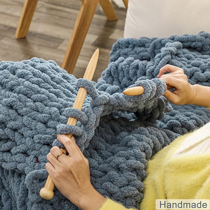 WESHIONGOO Chunky Knit Blanket Throw 50"×60" Knitted Throw Blankets for Couch Bed Fluffy Soft Blanket with Jumbo Chenille Yarn Thick 100% Handmade(Dusty Blue)-Ruum Studio Home
