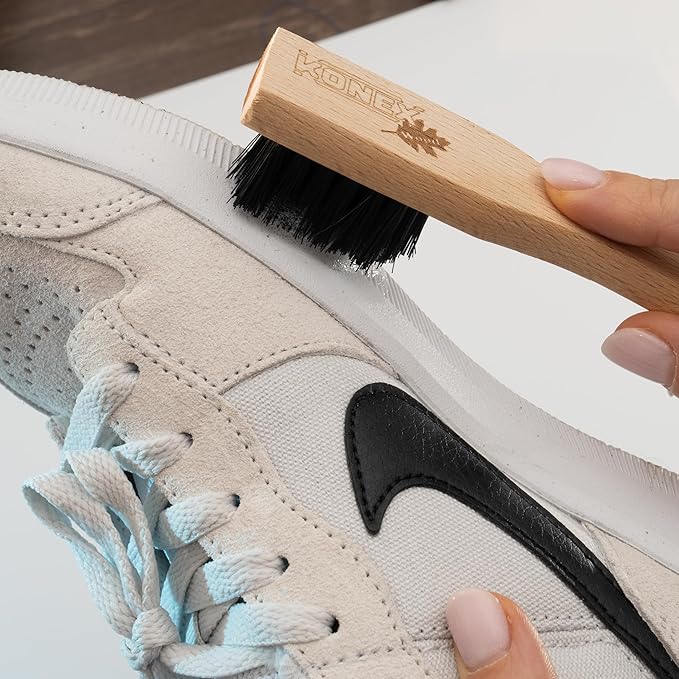 KONEX Laundry Brush - European Economy Laundry Brush for Stains on Clothes, Incredible Stain Remover with Sturdy Bristles, Convenient Handheld Design for Effortless Cleaning-Ruum Studio Home
