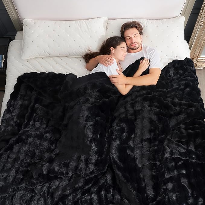 Cozy Bliss Faux Fur Throw Blanket for Couch, Fuzzy Soft Plush Thick Bubble Blanket for Sofa Bedroom Living Room, 108 * 90 Inches Black-Ruum Studio Home