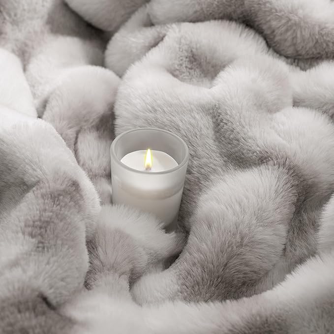 Touchat Luxury 1000GSM Rabbit Faux Fur Blanket, Super Heavy Warm Cozy Brown Blankets for Couch Bed Sofa, Ruched Plush Fuzzy Elegant Soft Reversible Mink Blanket Living Room Bedroom, 90" x 90"-Ruum Studio Home