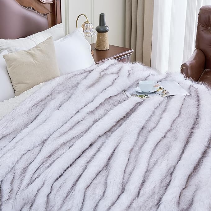 Fluffy Faux Fur Throw Blanket – Super Soft Warm Thick Plush Blanket for Bed, Couch & Office, Cozy Fuzzy Throw with Flannel Backing,50"x60", White-Ruum Studio Home