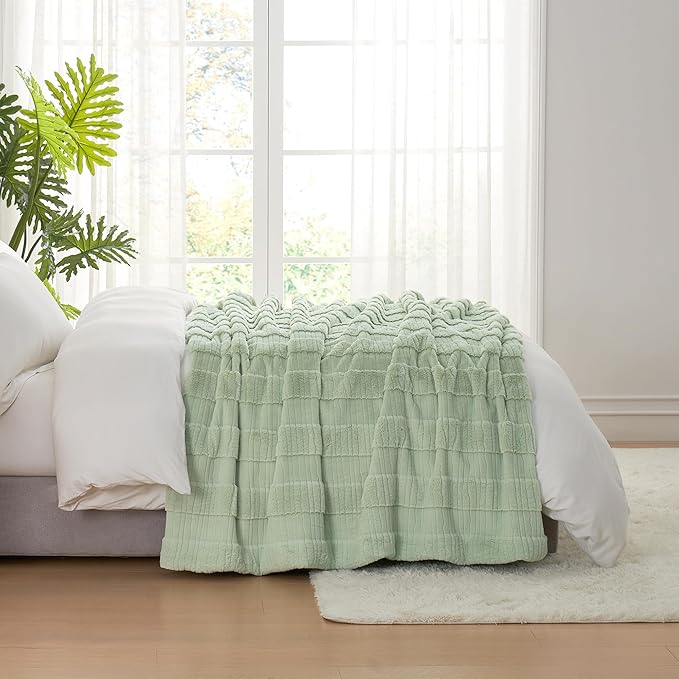 Amélie Home Luxury Striped Faux Fur Throw Blanket for Couch, Embossed Split Fur Cozy Fuzzy Fluffy Luxurious Soft Plush Sofa Chair Bed Gift Blankets for Women Men Wife Friend, 55"x70", Sage Green-Ruum Studio Home